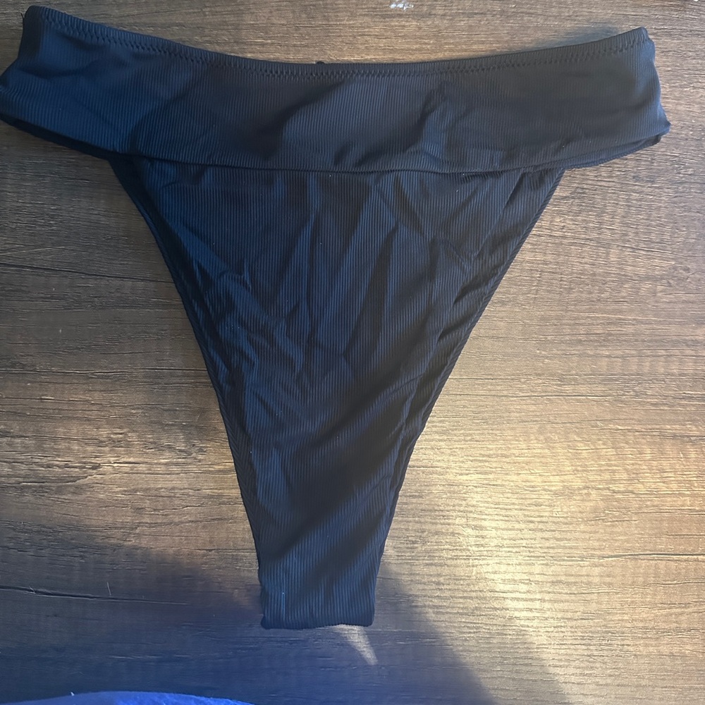 NWT Berlook bikini bottom